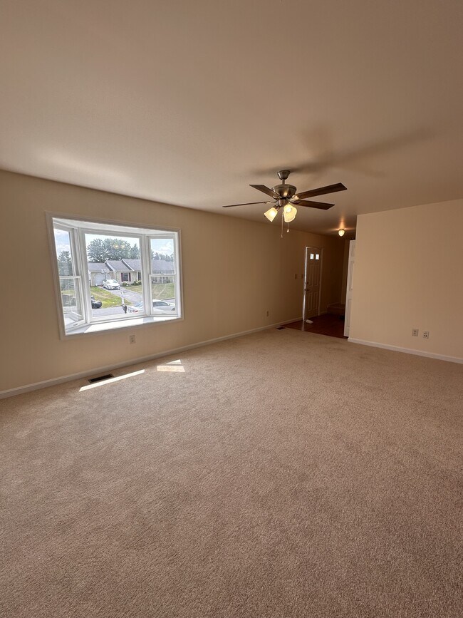 Photo - 11 Terben Ct House