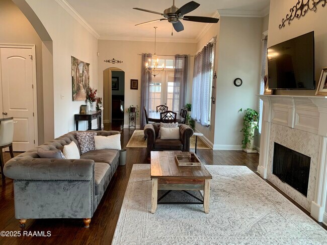 200 Cypress View Dr House House - Image 