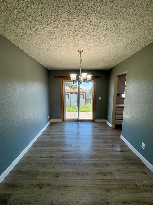 Photo - 4 Bedroom Home in Fountain Valley Ranch