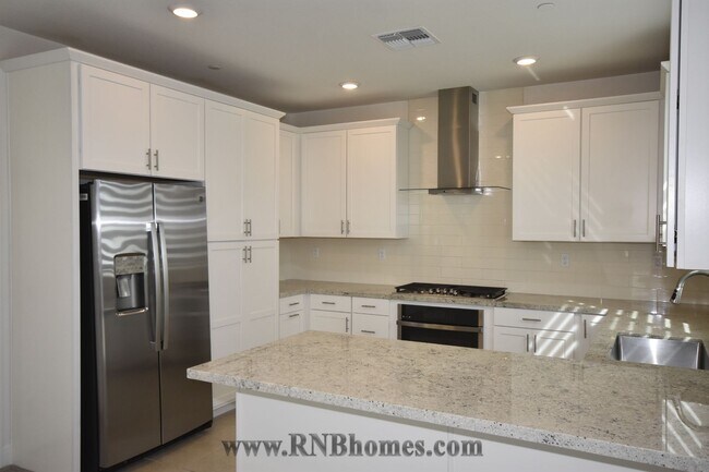 Photo - 3278 Sidney Way