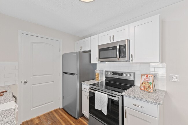 Photo - Bridgewater Crossing