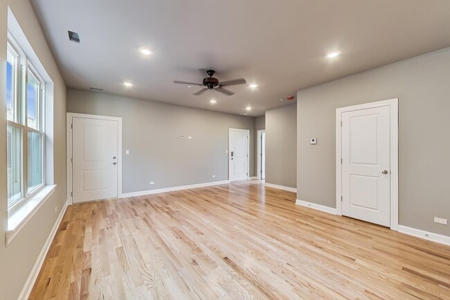 Photo - 6132 S Kimbark Ave Unit 1W