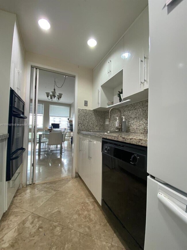 700 Biltmore Way Condo Condo for Rent in Coral Gables, FL