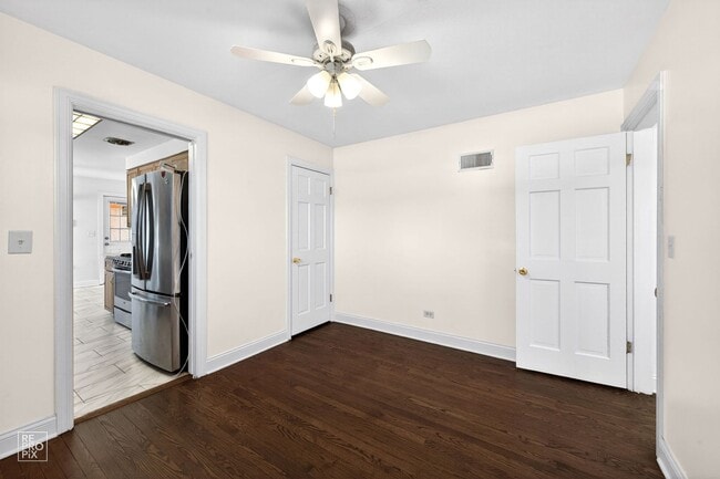 304 W Golf Rd