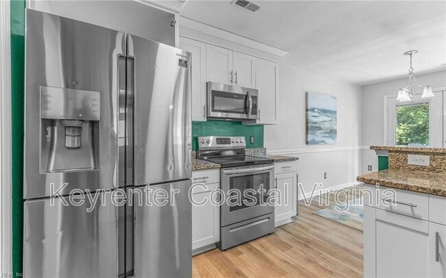 Photo - 180 Kristen Ln