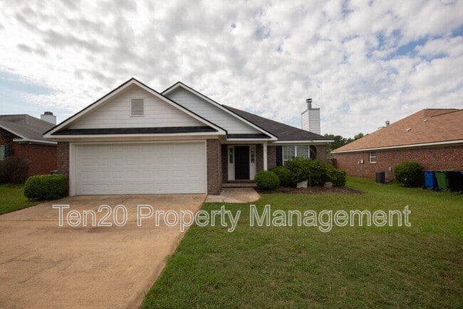 Building Photo - 6020 White Pine Dr