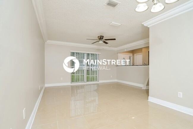 Photo - 3 Bedroom Pet-Friendly Home in BRANDON, FL with Main Street Renewal