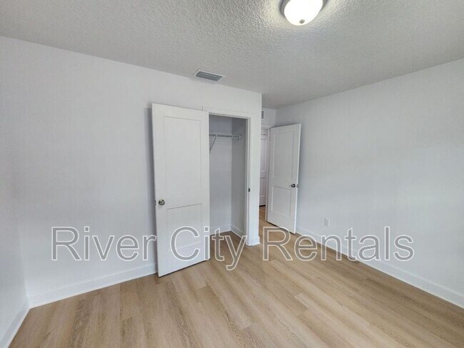 Photo - 6306 Alliance Ave