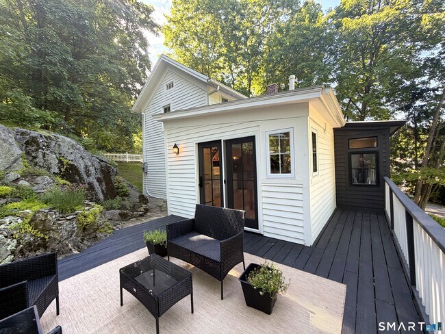 Photo - 25 E Shore Rd
