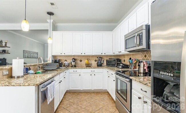 Photo - 5623 Fetzer Ave NW