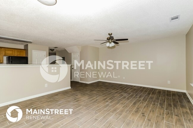 Photo - 5319 Creekview Way