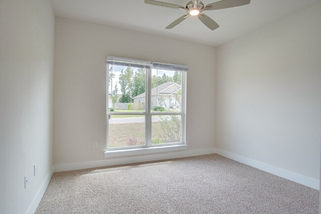Photo - Deer Run 4-Bedroom Rental with Solar, 3-Ca...