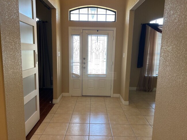 Photo - 203 Weeping Willow Ct