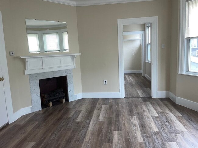 Photo - 194-1/2 Lexington St Unit 2