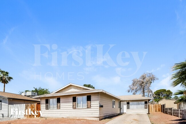 Photo - 5265 Saratoga Dr
