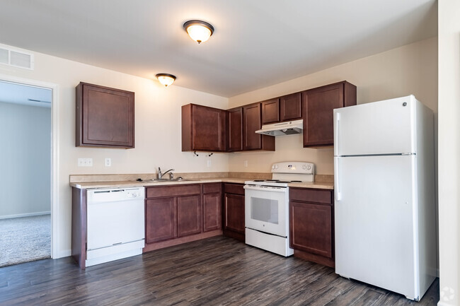 Elm Tree Commons Apartments - Moscow Mills, MO | ForRent.com