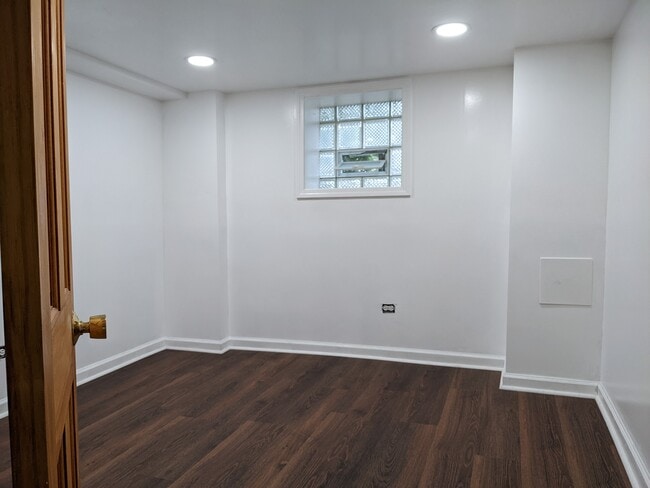 Photo - 5719 W Giddings St Unit Garden