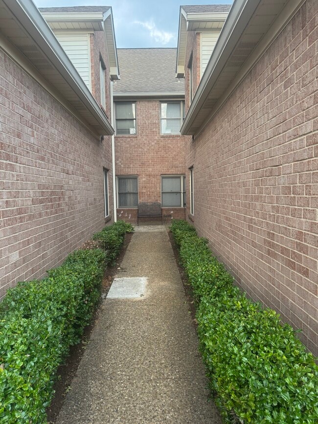 Photo - 3637 Hurstbourne Ridge Blvd Unit Hurstbourne Ridge