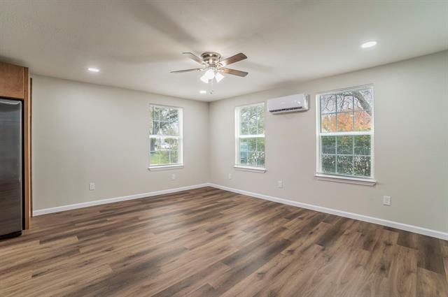 Photo - 4901 Curzon Ave