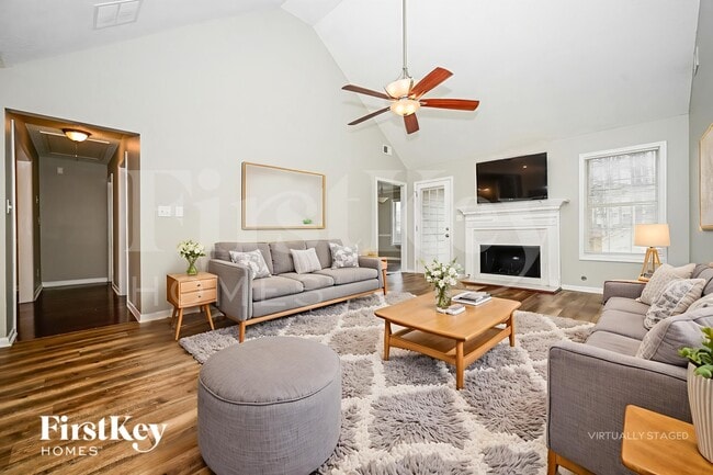 Photo - 1919 Chambers Rd