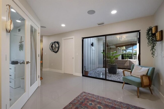 Photo - 3705 Torrey Pines Blvd