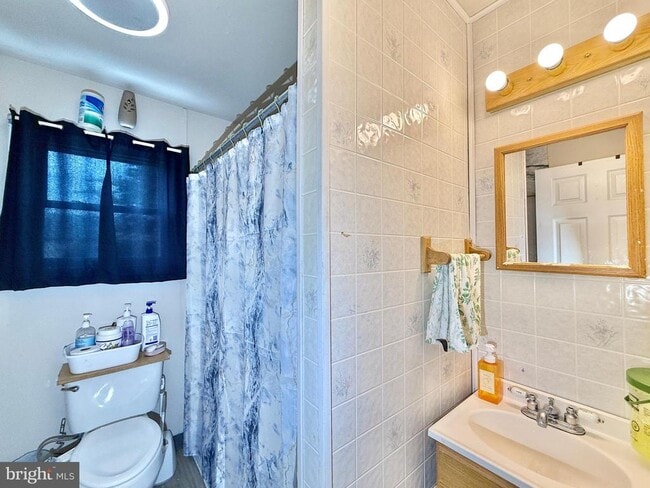 Photo - 322 7th Ave