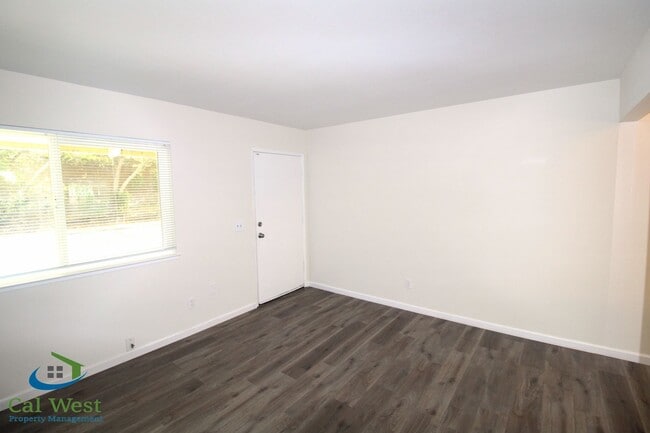 Photo - $2895 - 2 Bed 1.5 Remodeled 2 Story Towhn Home Near Keily and Saratoga Unit C