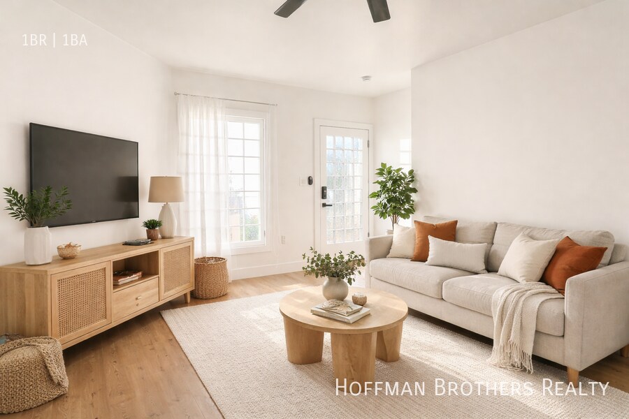 Photo - 1182 N Edgemont St