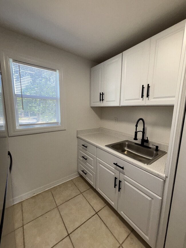 Photo - 1426 W 22nd St