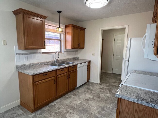 Photo - All Brick 3 Bedroom, 2 Bathroom near Twin Oaks