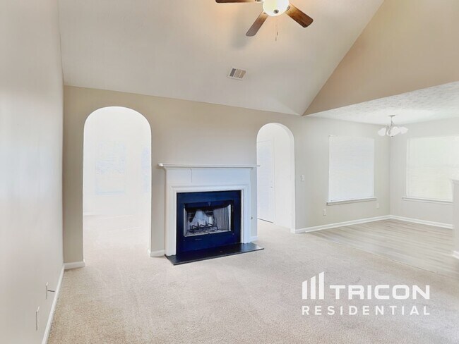 Photo - 605 Highpoint Wy