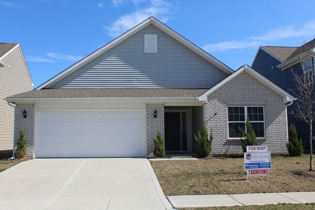 Building Photo - Spacious 3 BR Ranch Home in Whitestown!