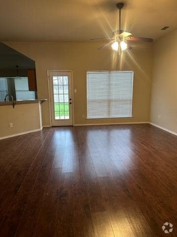 Building Photo - 9309 Chesapeake Ln Rental