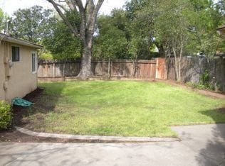 Photo - ADORABLE Arden Arcade 2 bedroom home! HUGE YARD!!  (Please reference entire ad for viewings)