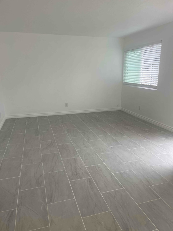 Photo - 16881 Sims Lane