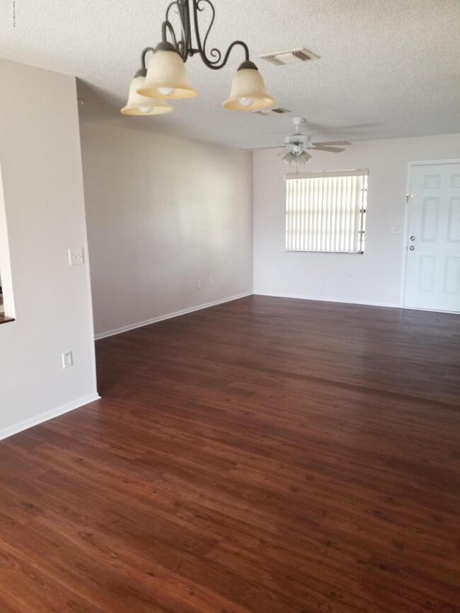 Photo - 6045 Cannon Ave