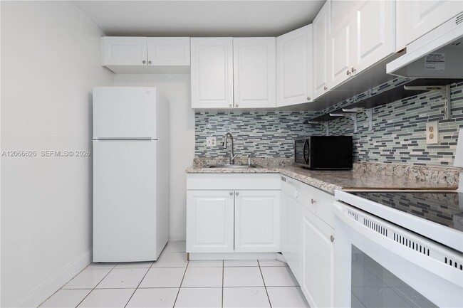 Photo - 16751 NE 9th Ave Unit 401
