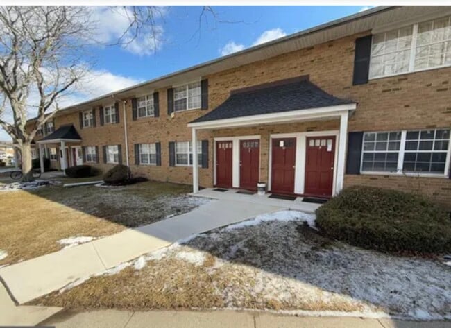 Photo - 50 Garden View Ter Unidad 8