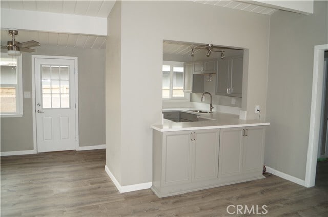 Photo - 855 W B St