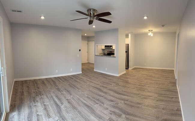 46 Woodland Hills Dr Unit 3
