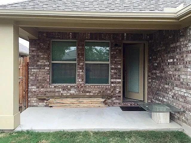 Building Photo - 520 S Brook Dr