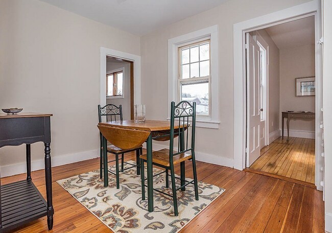 Photo - 22 Scott St Unit 2