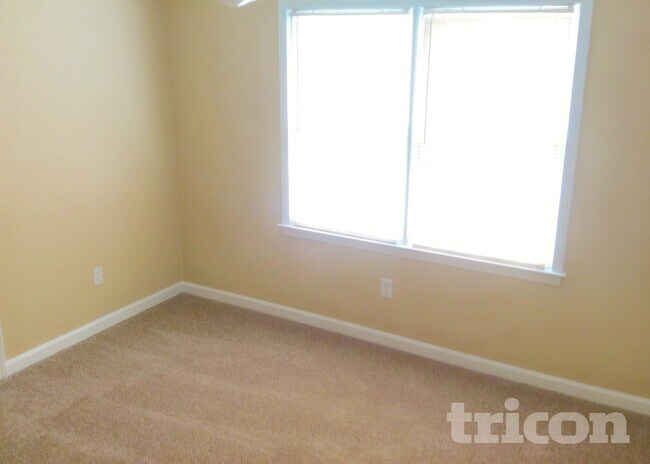 Photo - 822 Weatherwood Trce