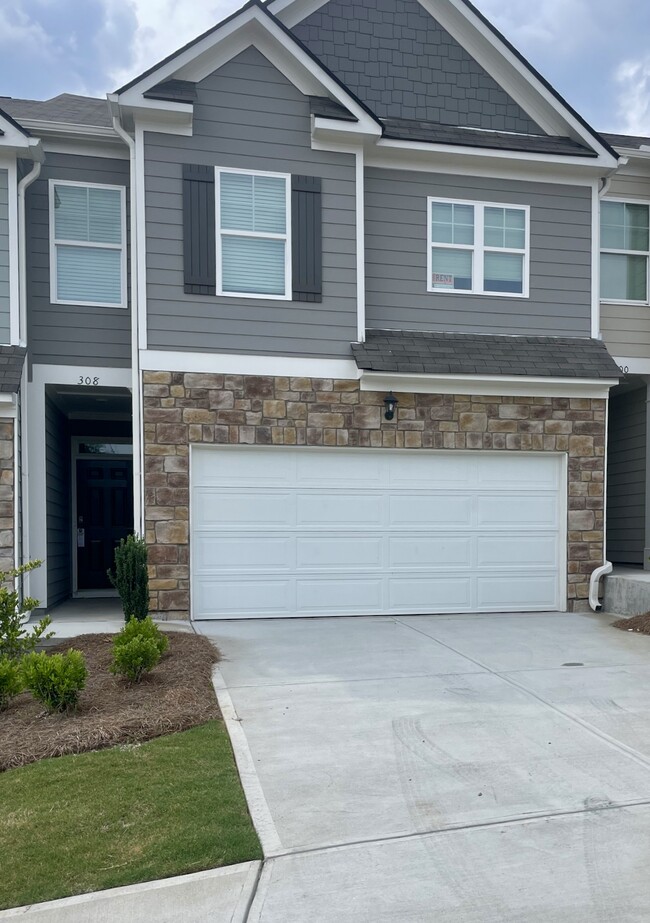 Building Photo - 308 Stoneybrook Dr Rental