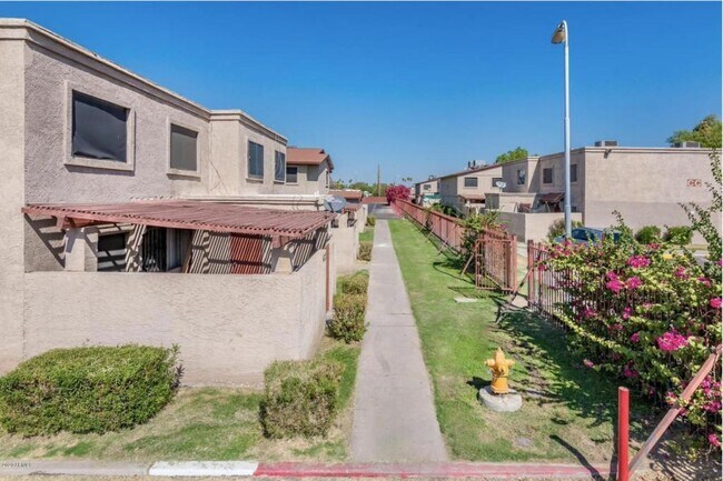 Photo - 4024 W Reade Ave