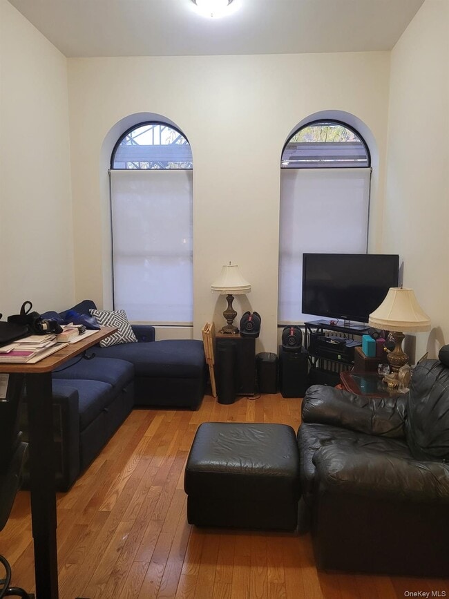 Photo - 139 W 80th St Unit 1A