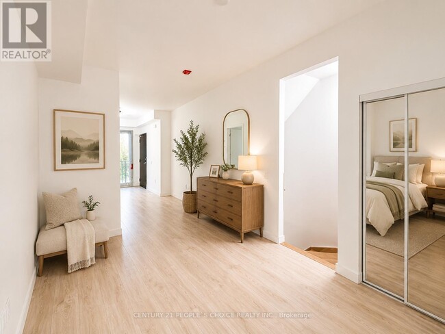 Photo - 180 Clonmore Dr