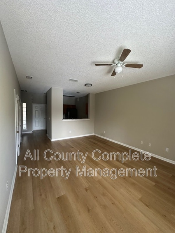 Photo - 348 Southern Branch Ln