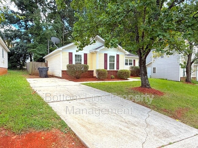 Photo - 3715 Bullard St