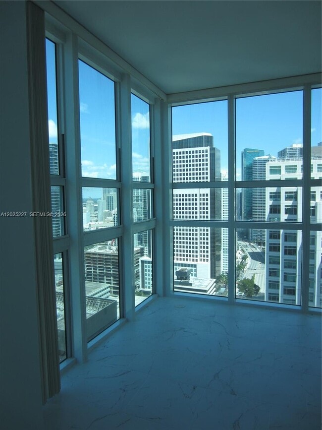 Photo - 951 Brickell Ave Unidad 3401
